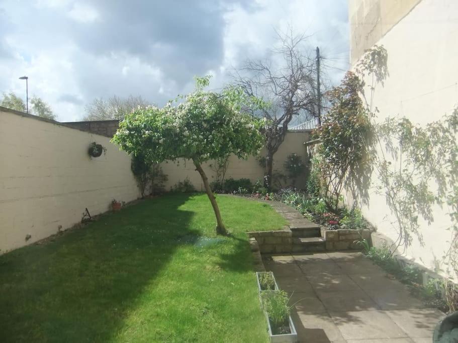 Garden Maisonette In Bath City Centre מראה חיצוני תמונה